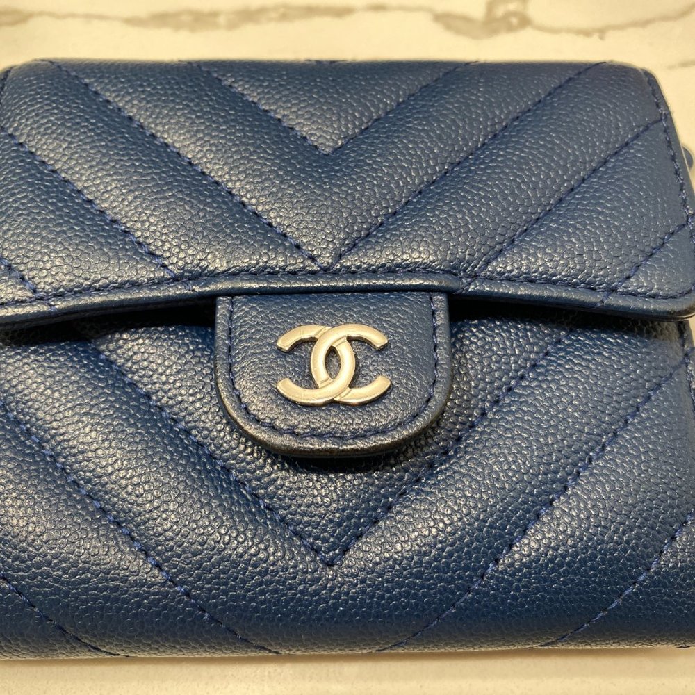 Authentic CC Compact Classic Flap Wallet
